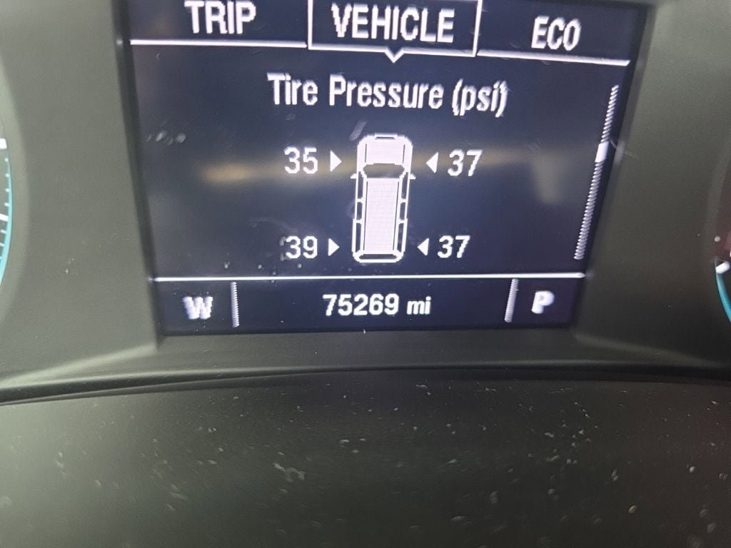 Used 2024 Chevrolet Equinox LS FWD image 18