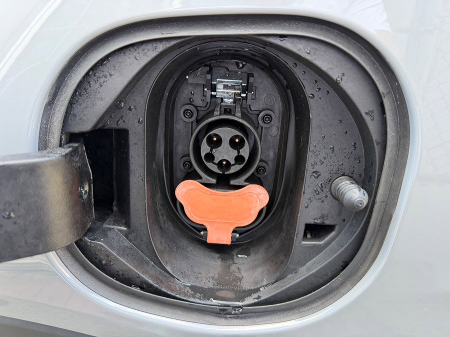 Used 2021 Chevrolet Bolt LT image 43