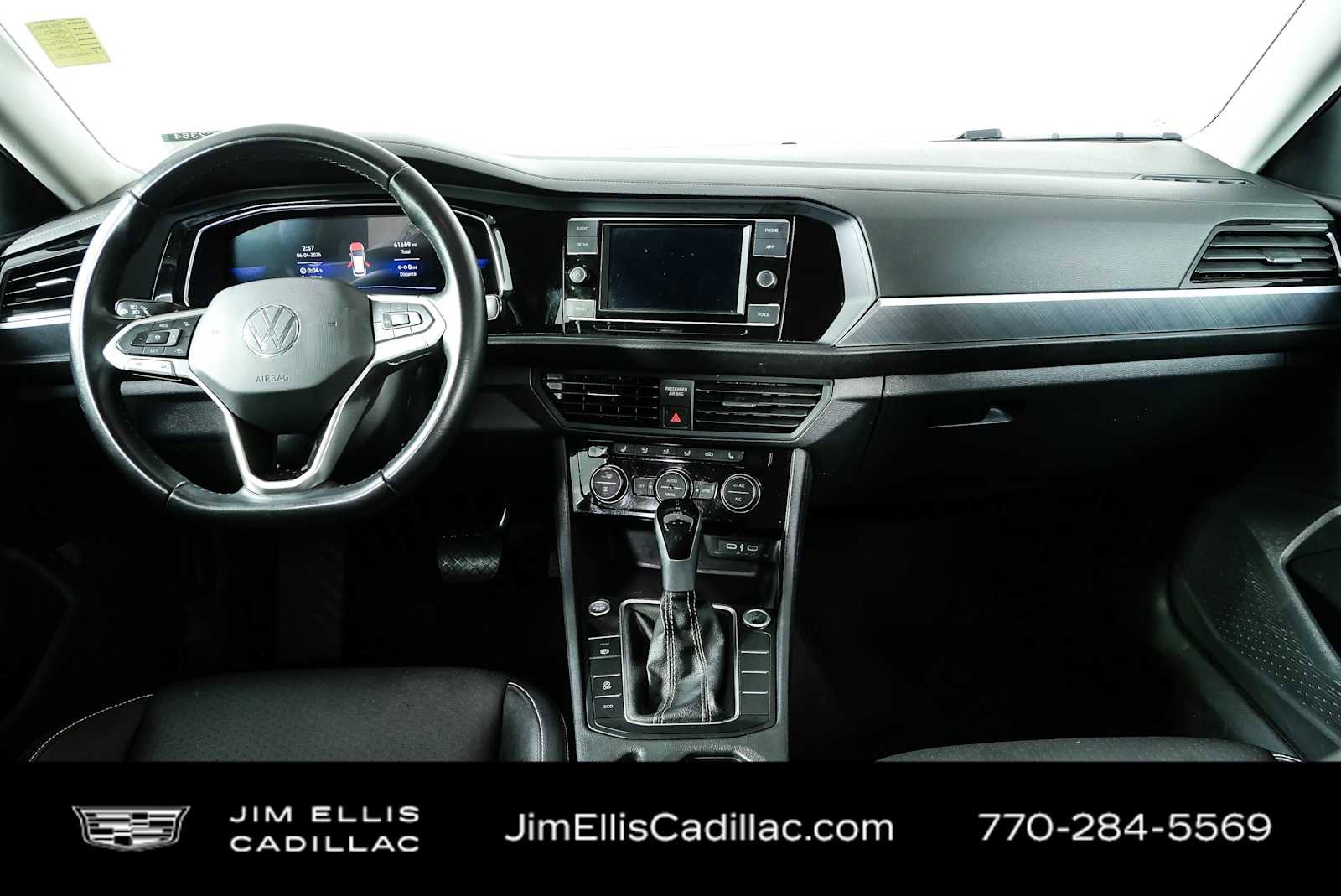 Used 2024 Volkswagen Jetta SE FWD image 17