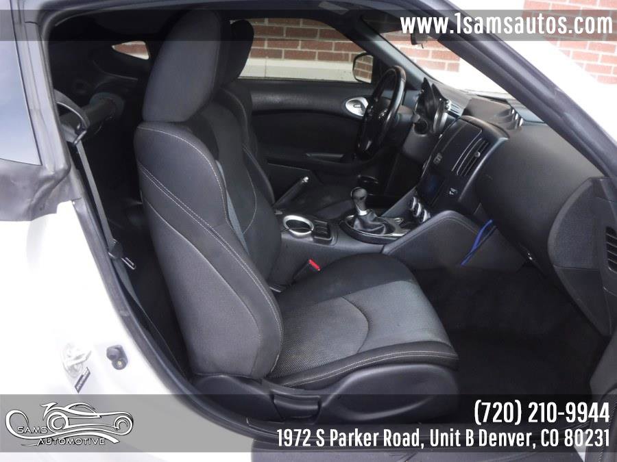 Used 2013 Nissan 370Z Coupe RWD image 9