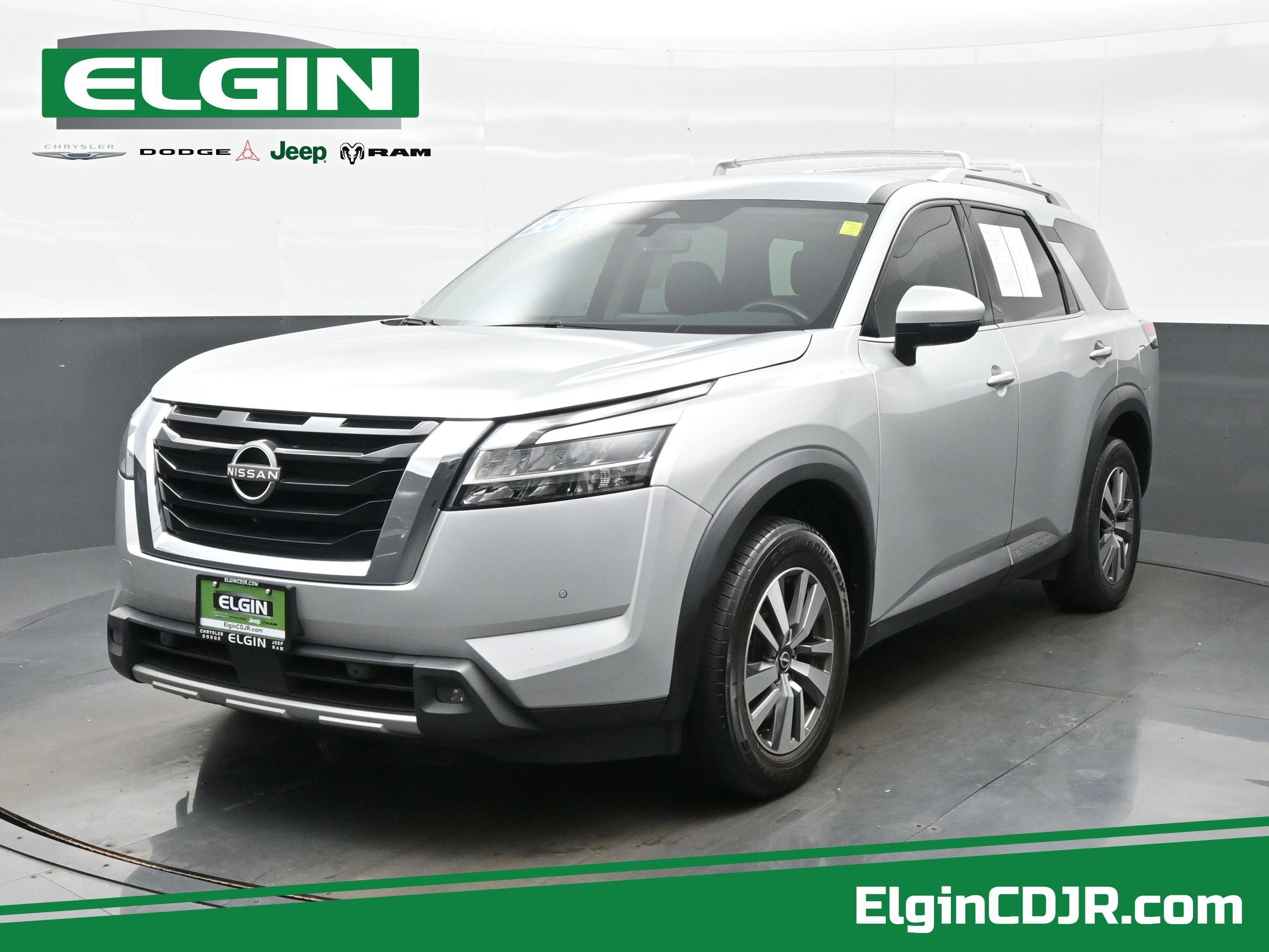 Used 2023 Nissan Pathfinder SL AWD/4WD video 1