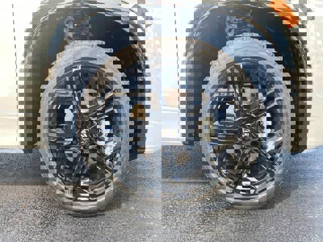 New 2025 Volkswagen Tiguan SE R-Line image 19