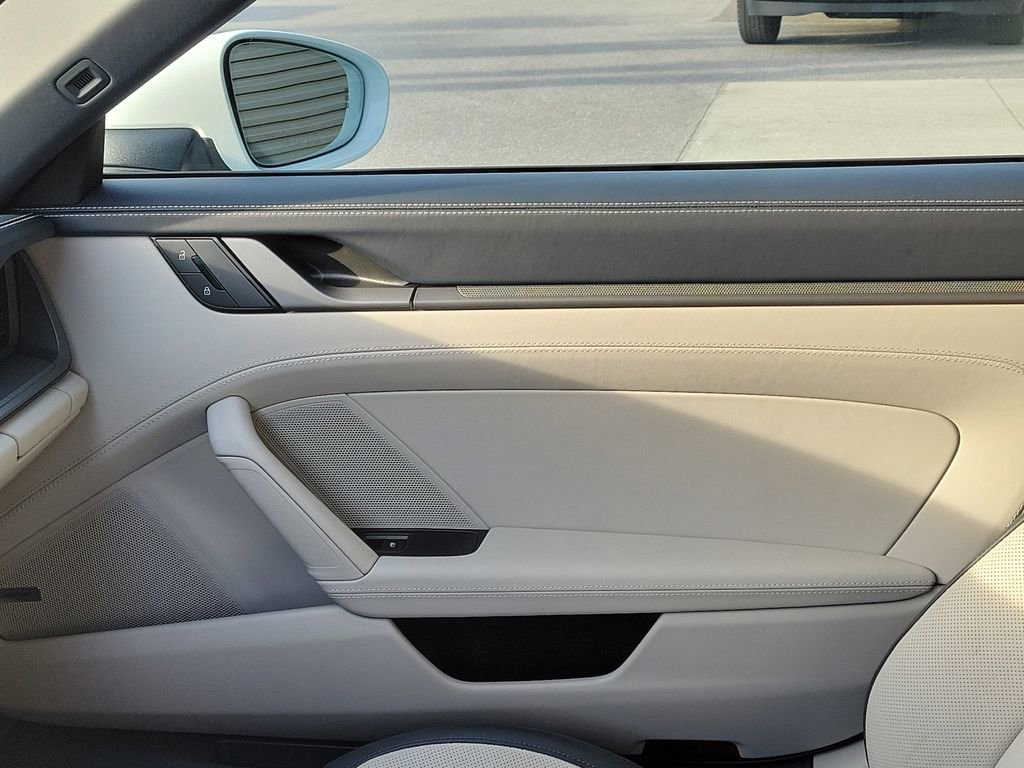 Certified 2025 Porsche 911 Carrera image 21