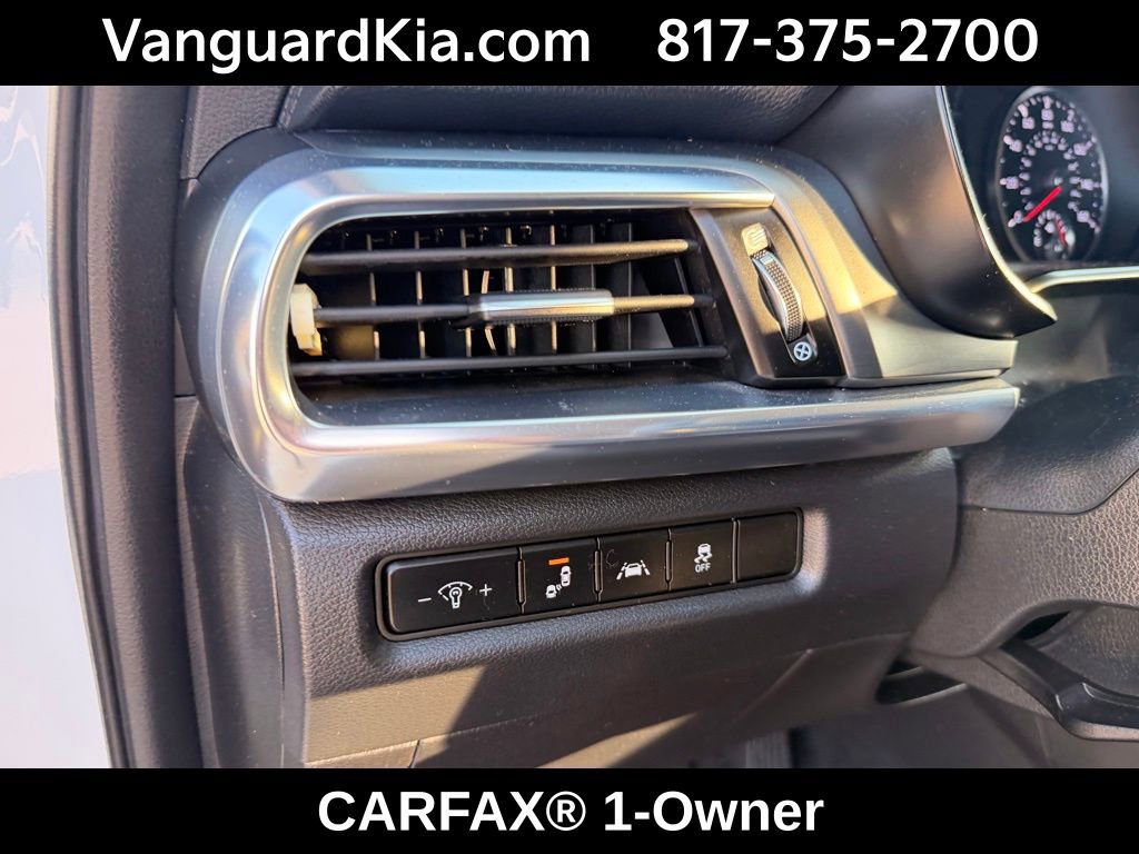 Used 2022 Kia Telluride LX image 16