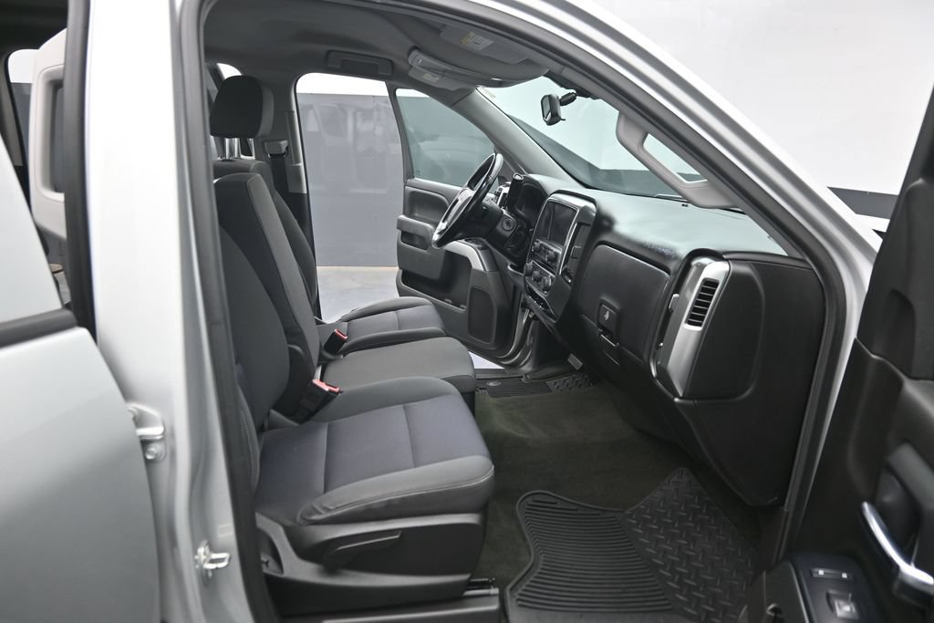 Used 2018 Chevrolet Silverado 1500 LT w/ All Star Edition AWD/4WD image 27