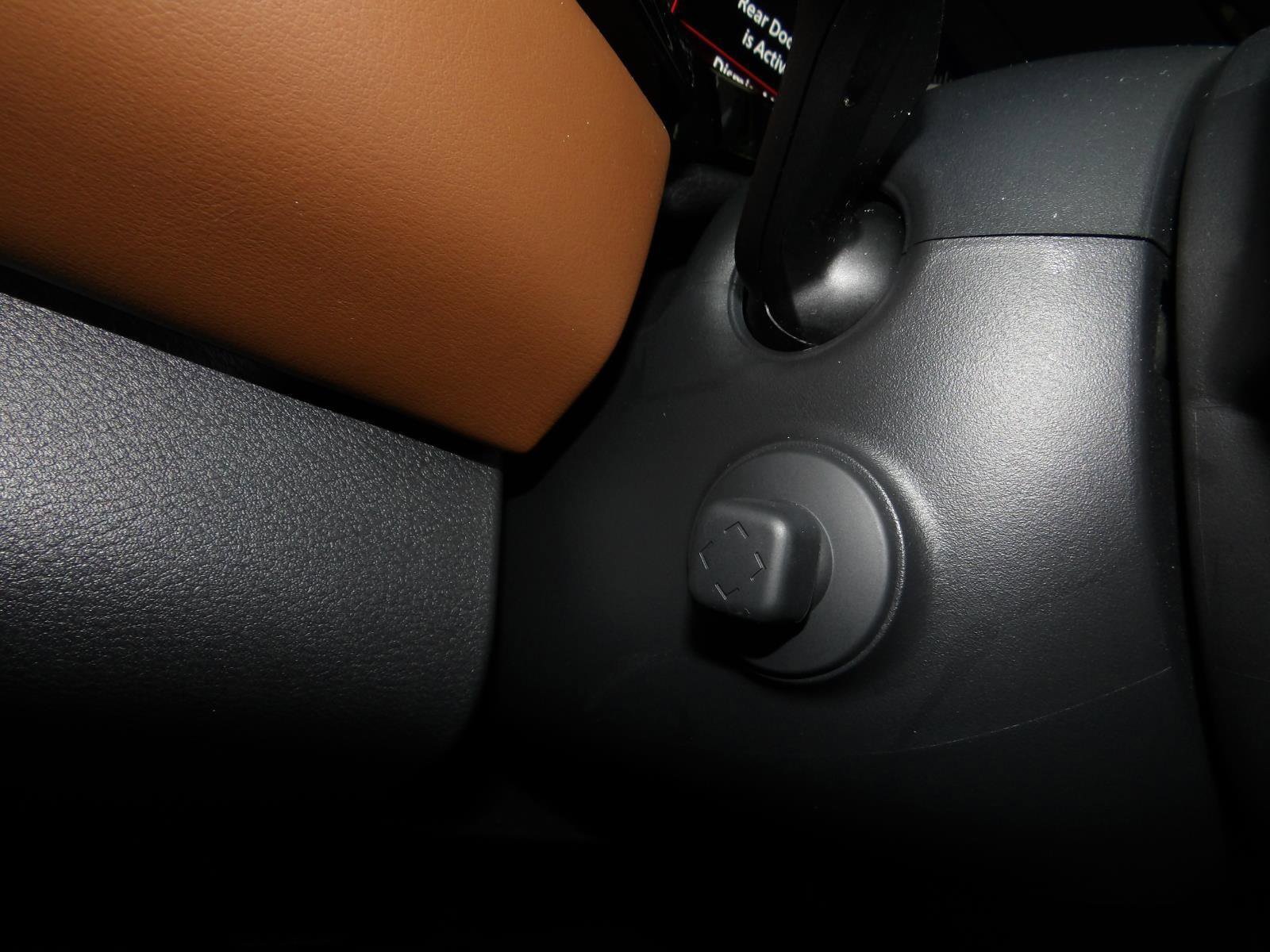 Certified 2025 Nissan Pathfinder Platinum w/ Cargo Package image 43