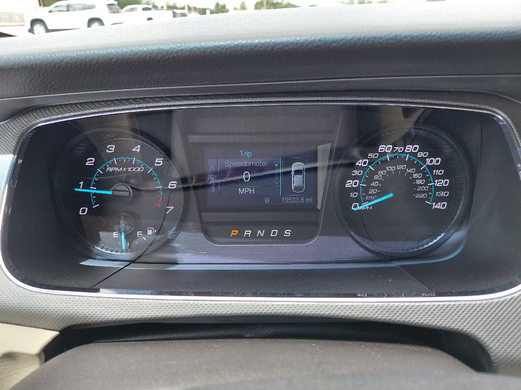 Used 2018 Ford Taurus SE FWD image 25