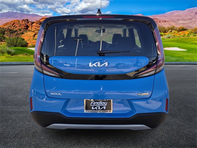 Certified 2024 Kia Soul EX image 5