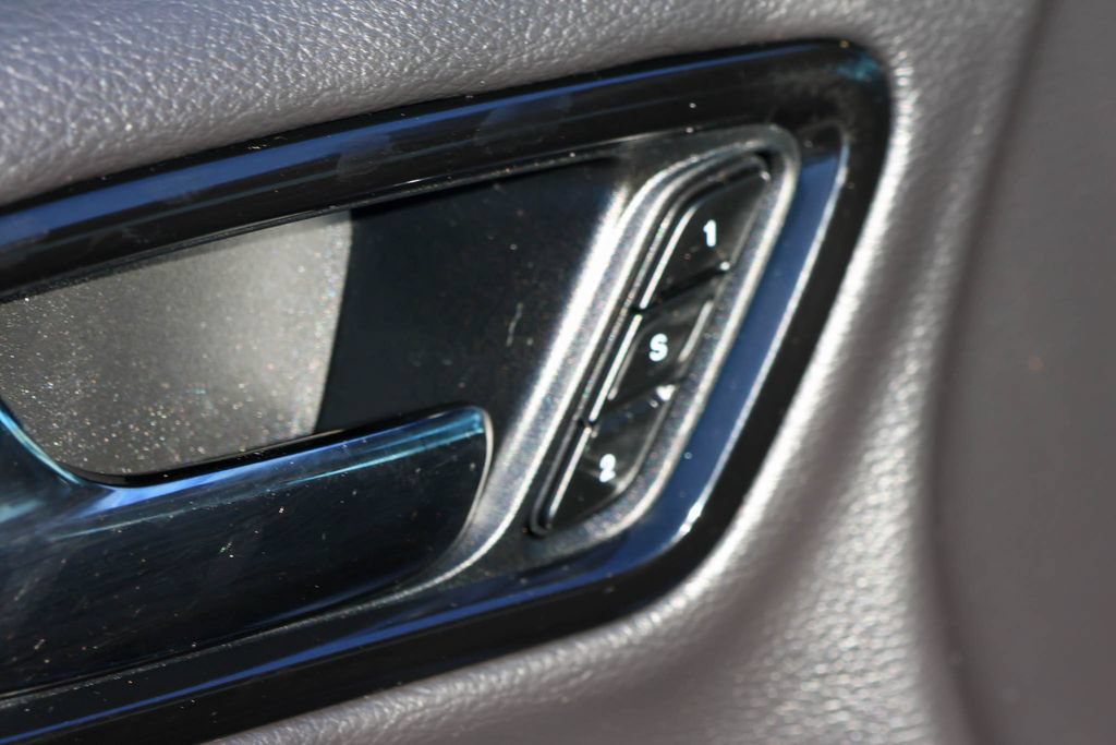 Used 2025 Dodge Durango GT AWD/4WD image 11