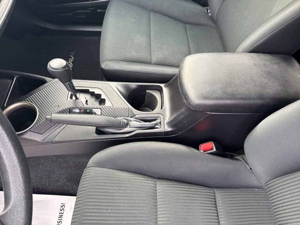 Used 2015 Toyota RAV4 LE image 26