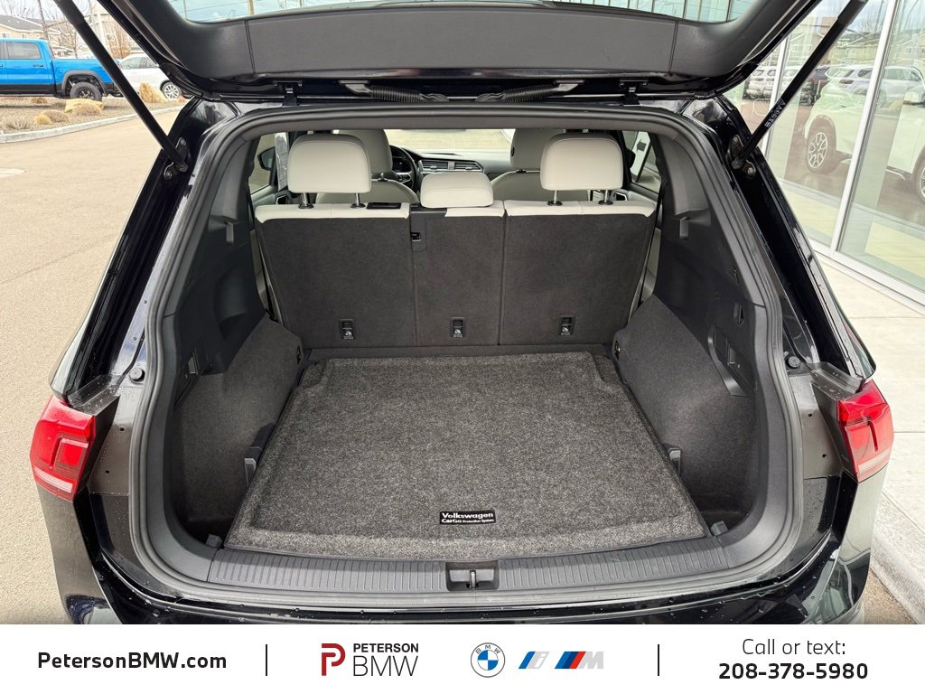 Used 2023 Volkswagen Tiguan SE R-Line image 18