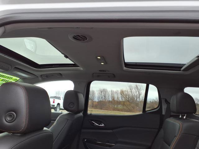 Used 2023 GMC Acadia AT4 w/ Preferred Package AWD/4WD image 10