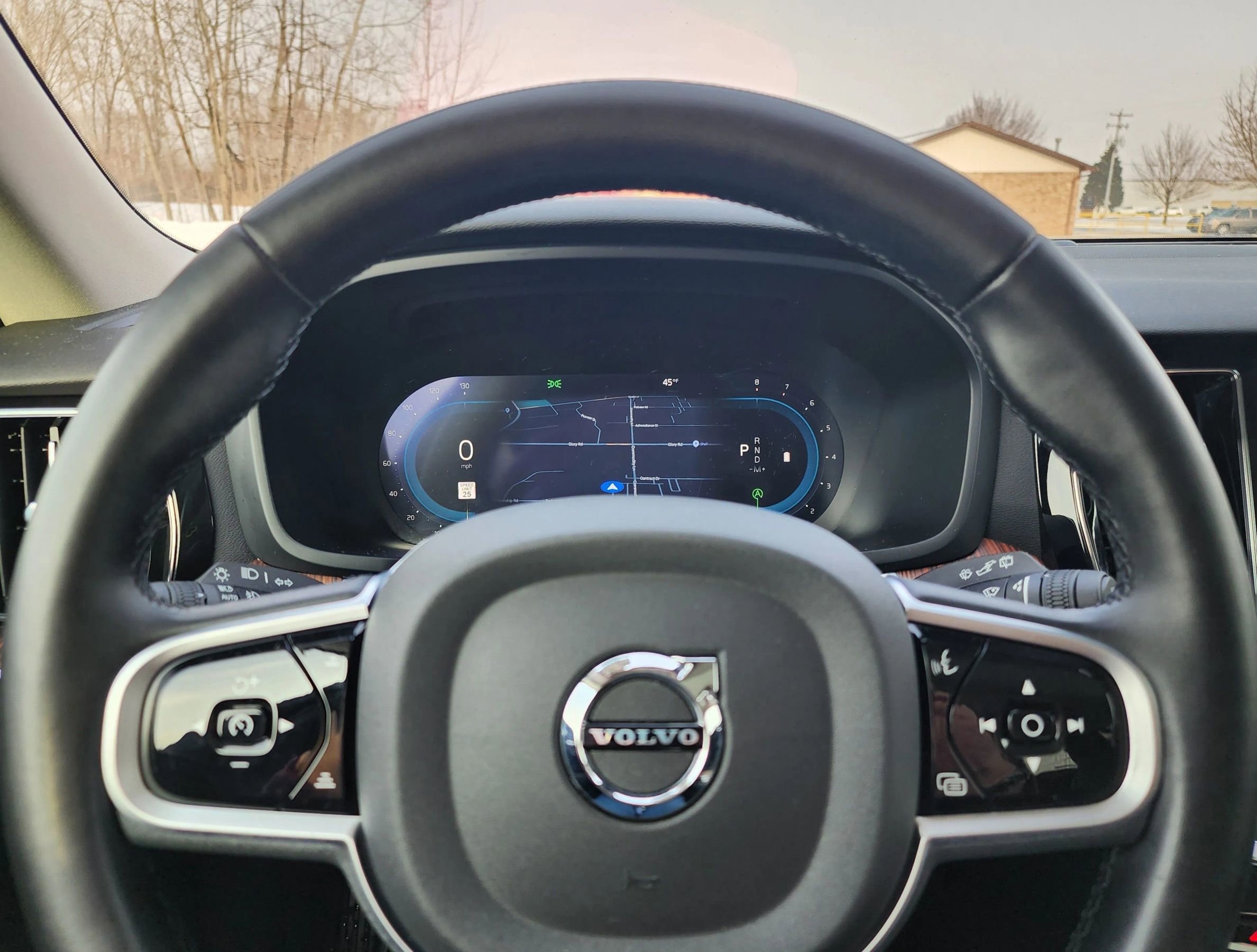 Used 2025 Volvo V60 B5 Cross Country Plus image 23