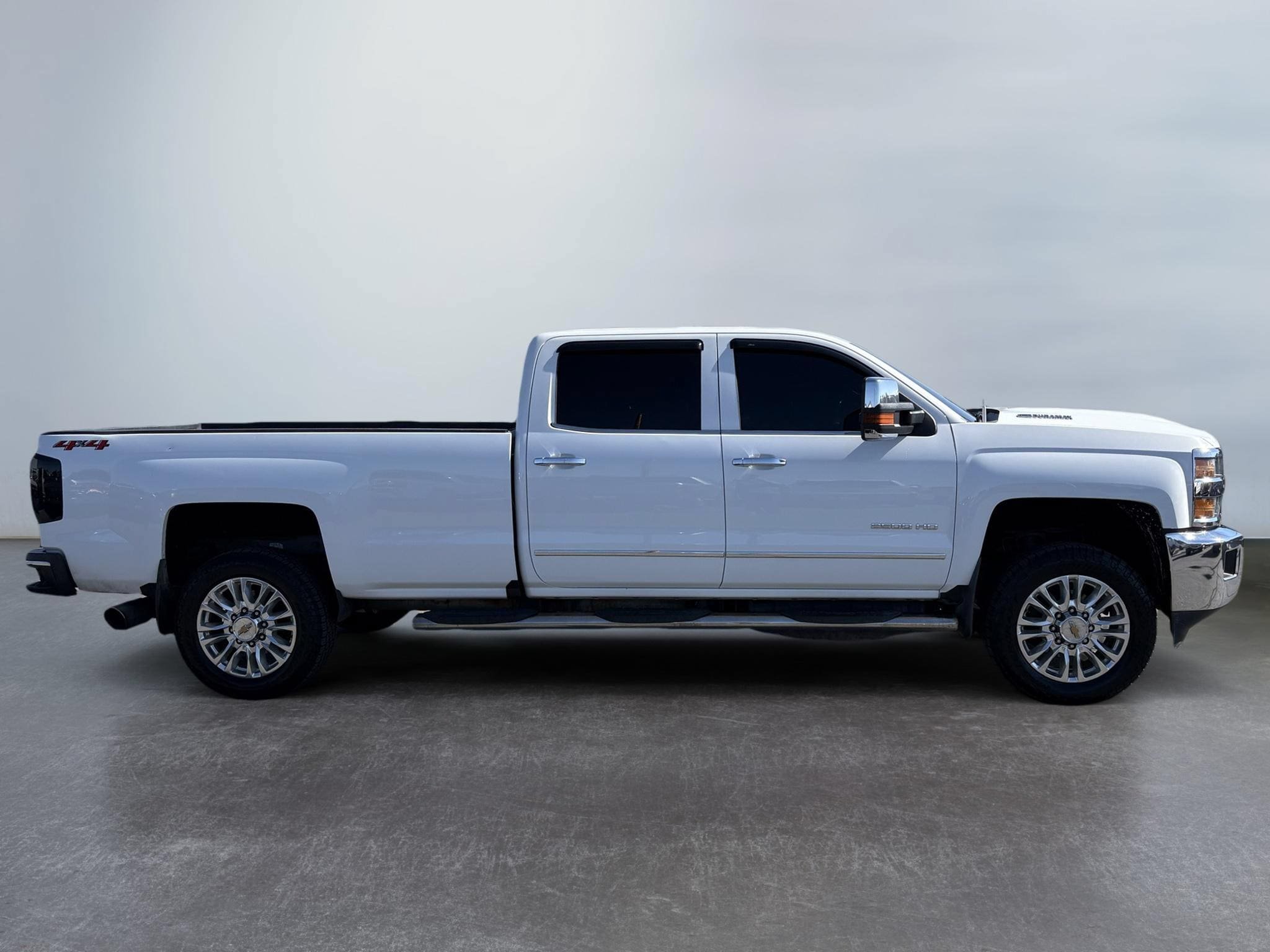 Used 2018 Chevrolet Silverado 2500 LTZ w/ Duramax Plus Package AWD/4WD image 6