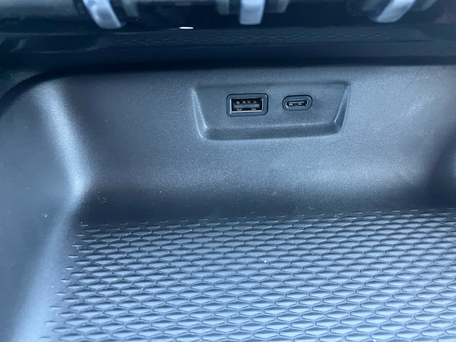 New 2026 GMC Terrain AT4 w/ Convenience Package III AWD/4WD image 28