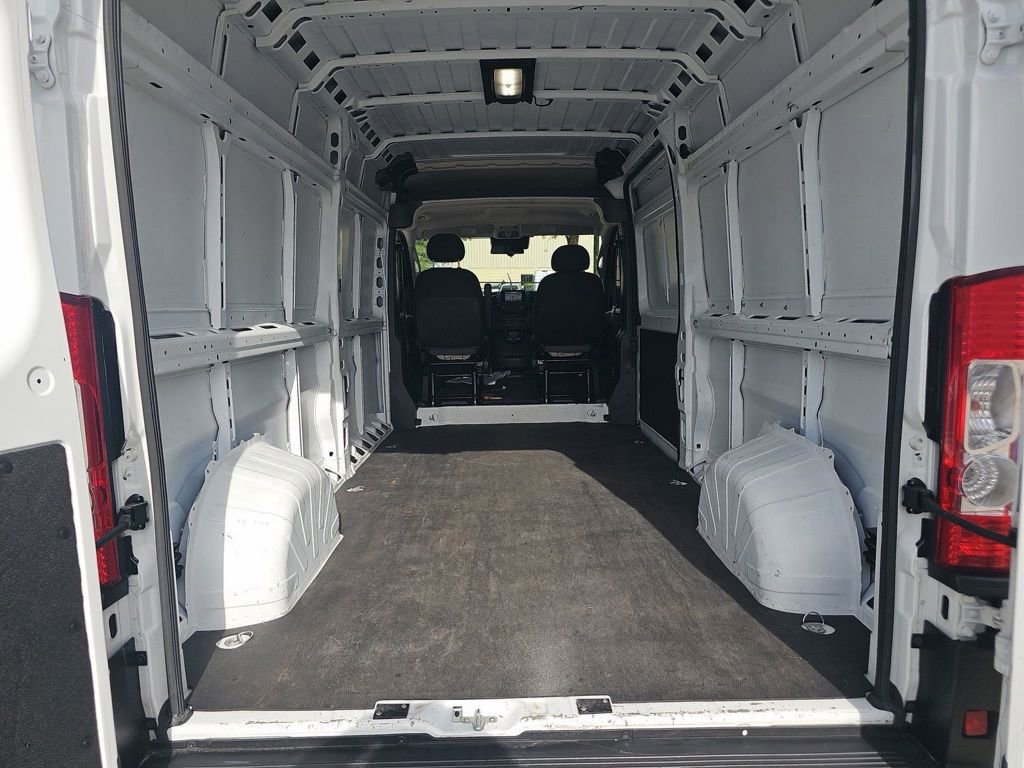 Used 2023 RAM ProMaster 2500 FWD image 9