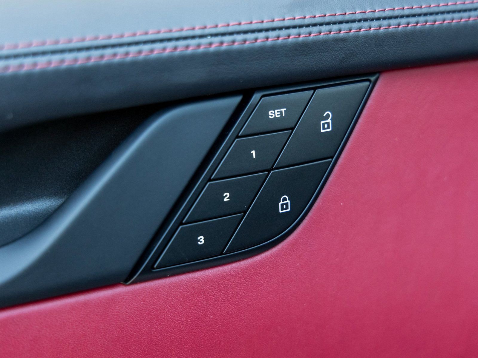 Certified 2022 Porsche 911 Carrera GTS RWD image 22