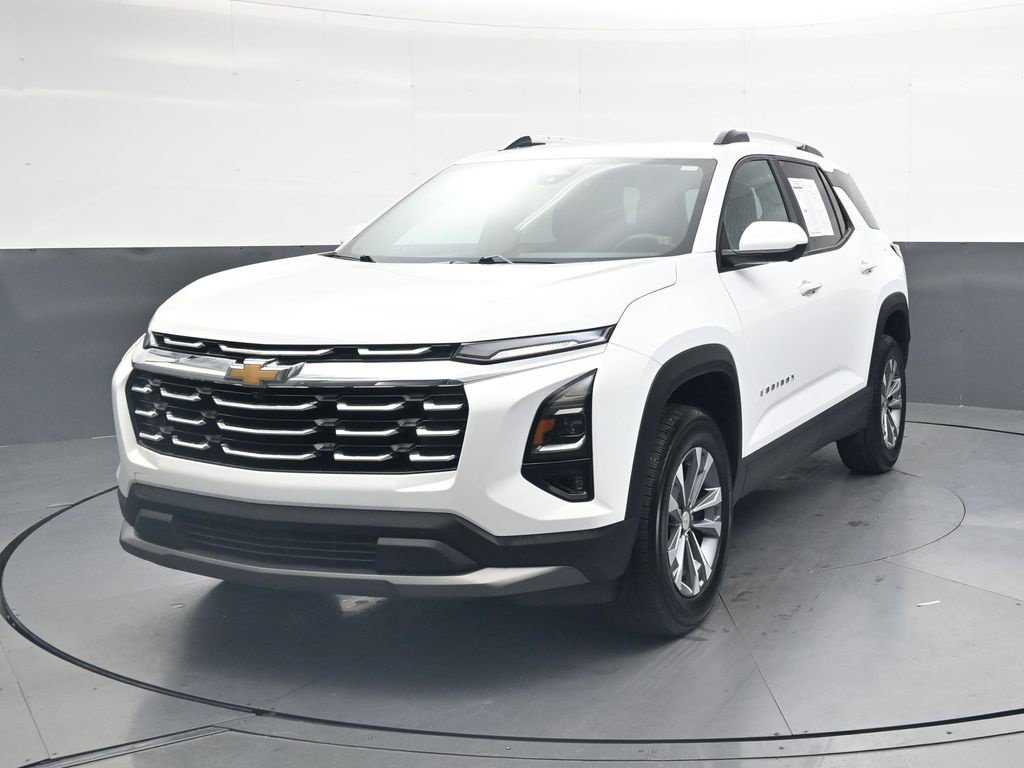 Used 2025 Chevrolet Equinox LT w/ Convenience Package II FWD image 12