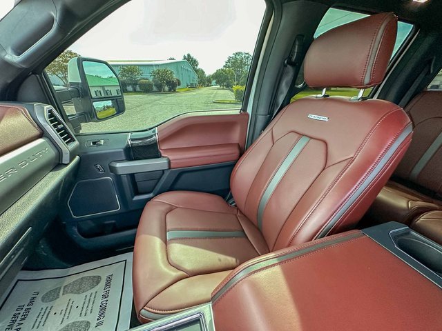 Used 2022 Ford F450 Platinum w/ FX4 Off-Road Package image 25