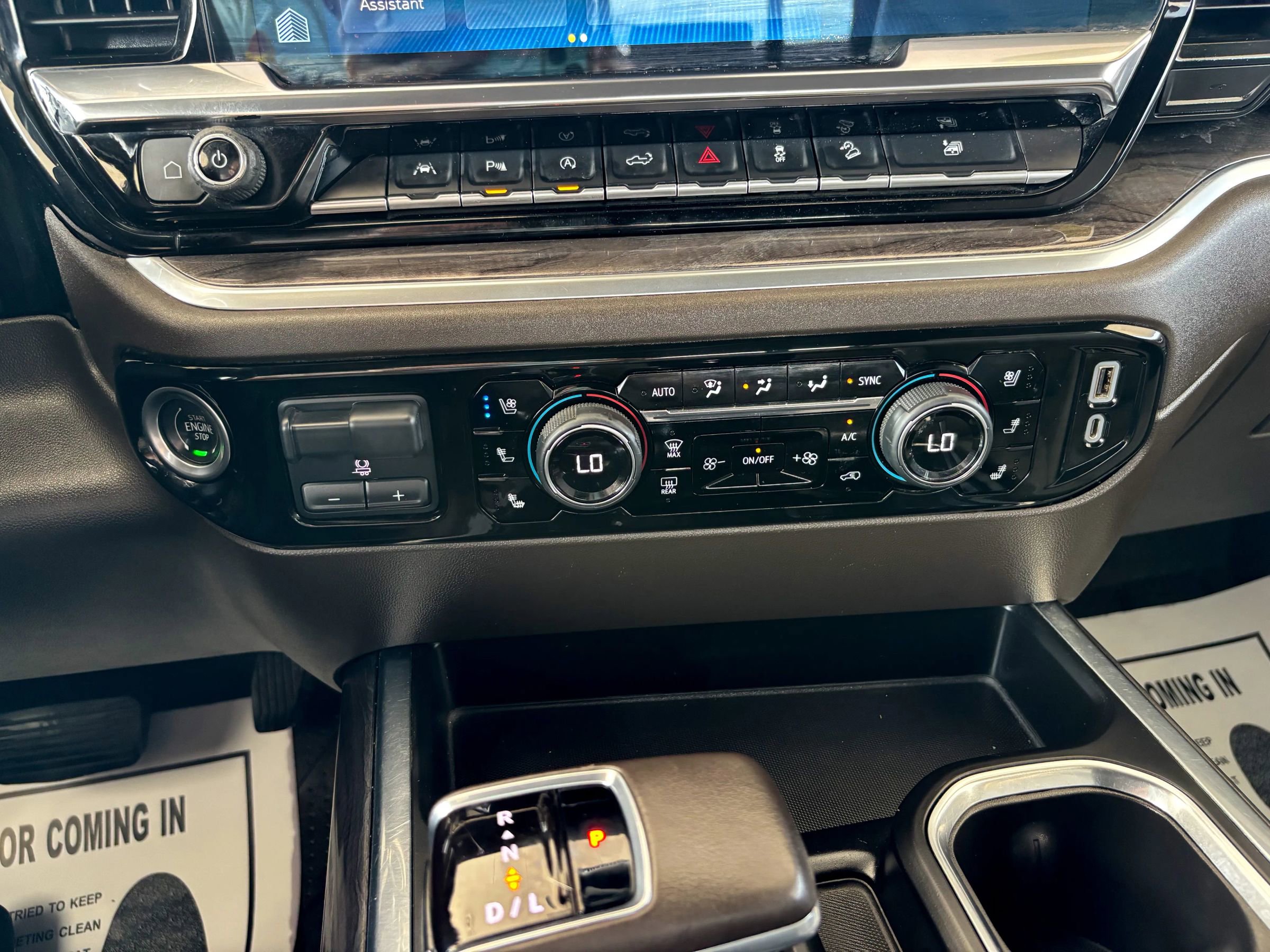 Used 2022 Chevrolet Silverado 1500 LTZ w/ LTZ Convenience Package II image 26