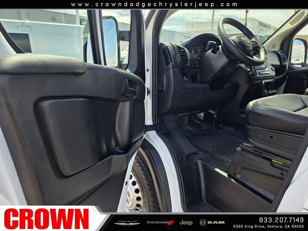 Used 2025 RAM ProMaster 3500 w/ Convenience Group FWD image 17