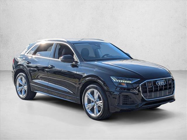 Certified 2023 Audi Q8 Prestige image 3