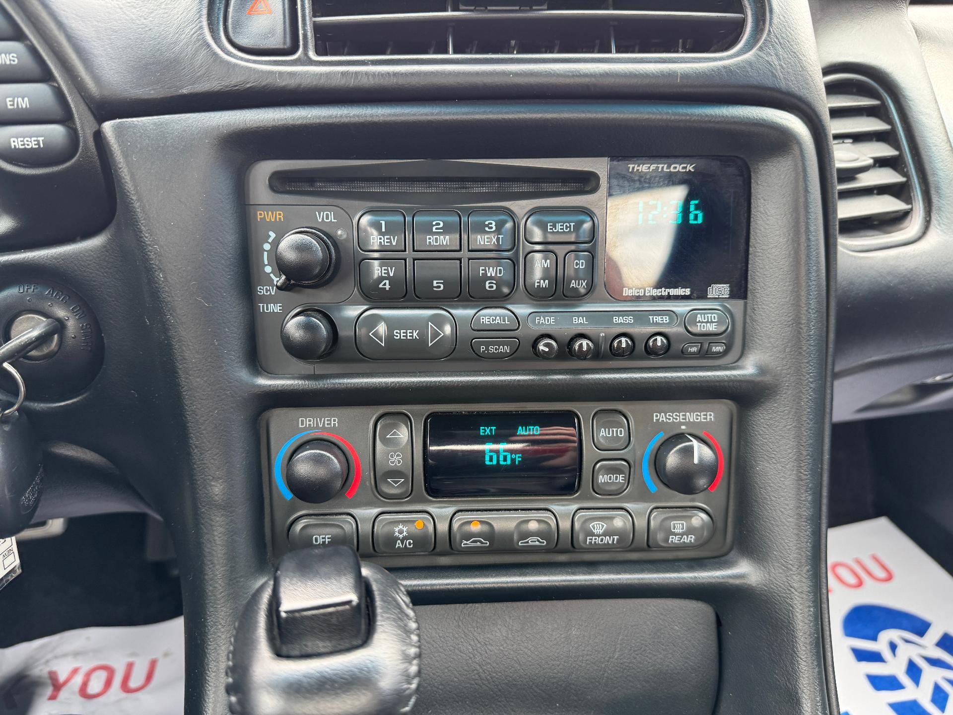 Used 1999 Chevrolet Corvette Convertible w/ Memory Pkg image 17