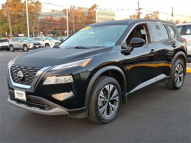 Used 2023 Nissan Rogue SV image 4