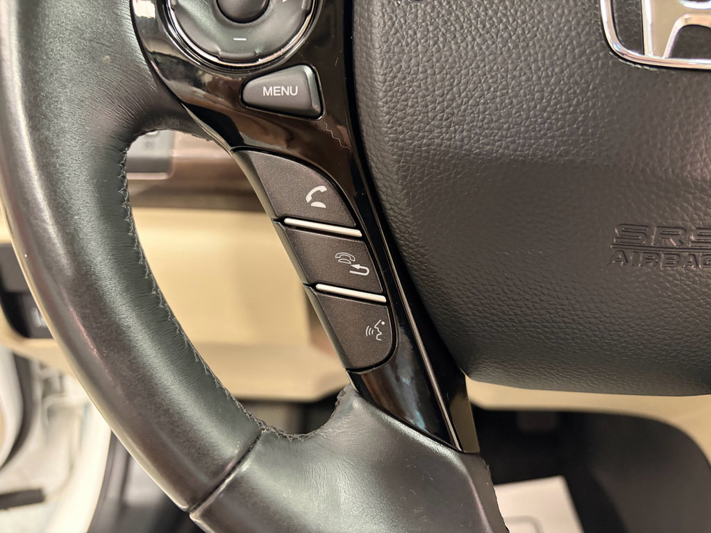 Used 2016 Honda Accord Touring image 14