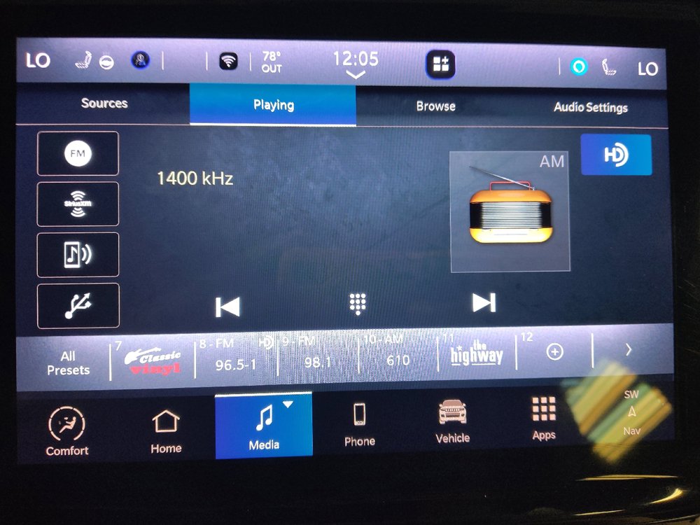Used 2024 Jeep Grand Cherokee Limited 4xe AWD/4WD image 25