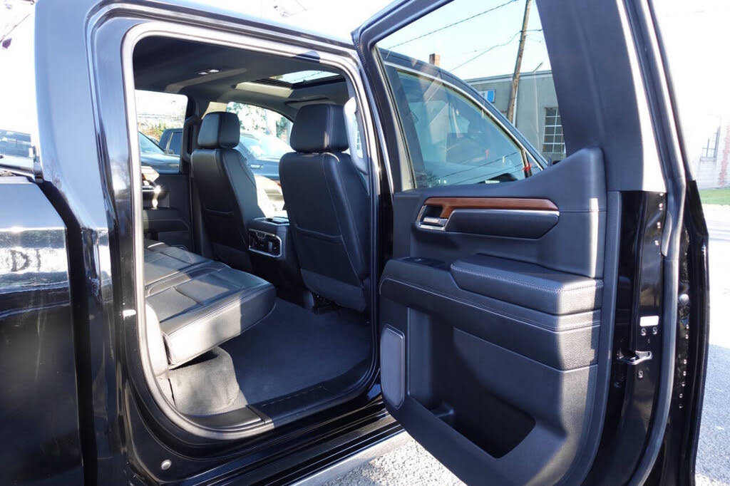 Used 2023 GMC Sierra 1500 Denali w/ Denali Reserve Package AWD/4WD image 32