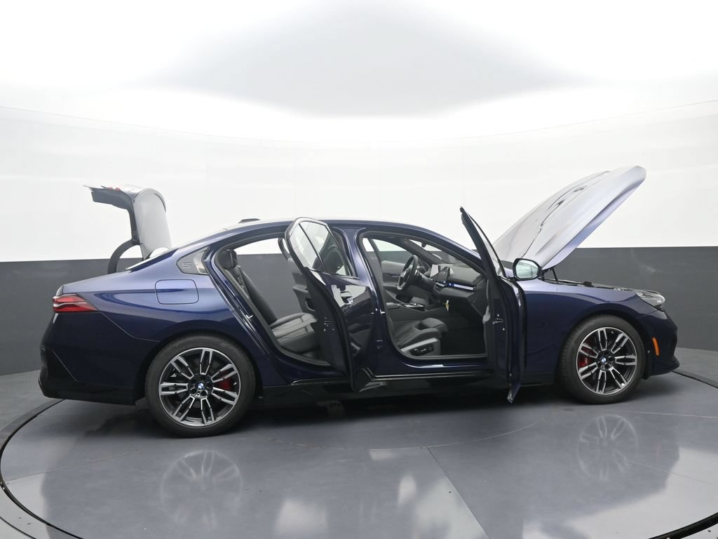 New 2026 BMW 540i xDrive w/ Executive Package AWD/4WD image 45