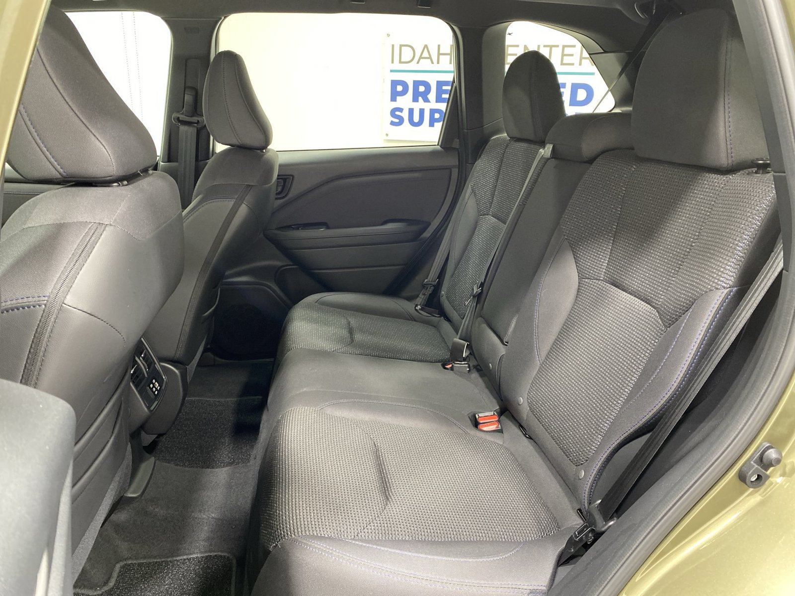 Used 2025 Subaru Forester Premium AWD/4WD image 22