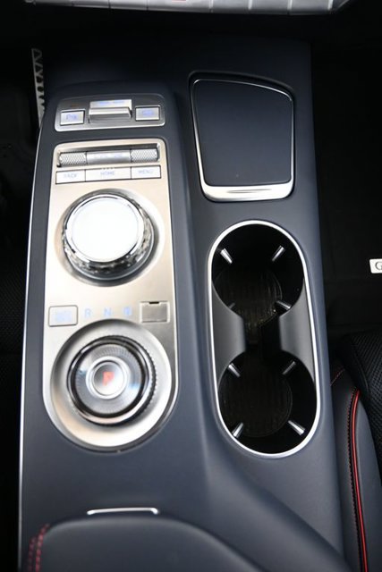 Used 2025 Genesis GV70 3.5T Sport AWD/4WD image 35