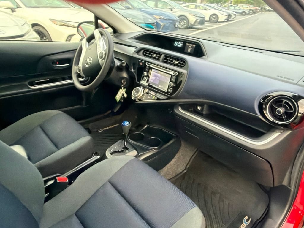Used 2016 Toyota Prius C Two FWD image 11