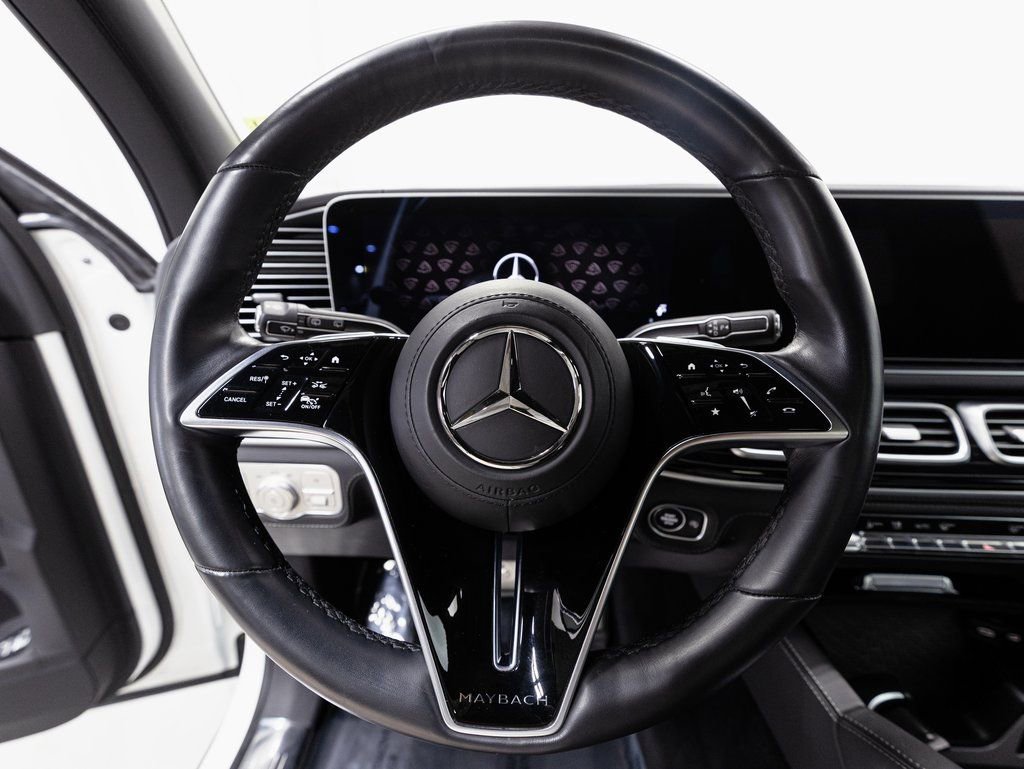 Used 2024 Mercedes-Benz Maybach GLS 600 4MATIC image 12