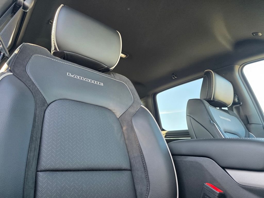New 2026 RAM 1500 Laramie w/ Sport Appearance Package AWD/4WD image 14