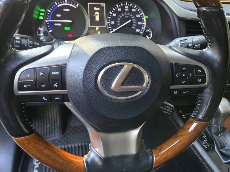 Used 2018 Lexus RX 450hL Premium w/ Premium Package AWD/4WD image 20