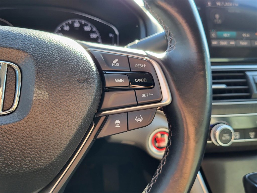 Used 2018 Honda Accord Touring image 23
