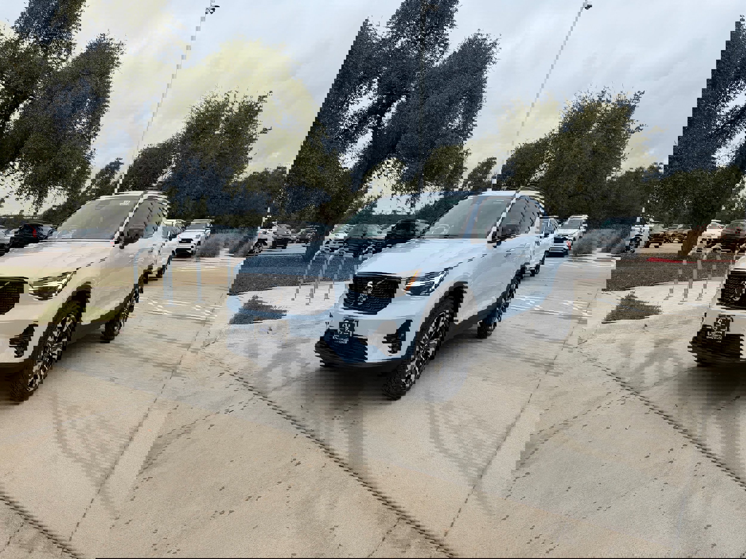 New 2026 Volvo XC40 B4 Plus w/ Protection Package Premier FWD image 2