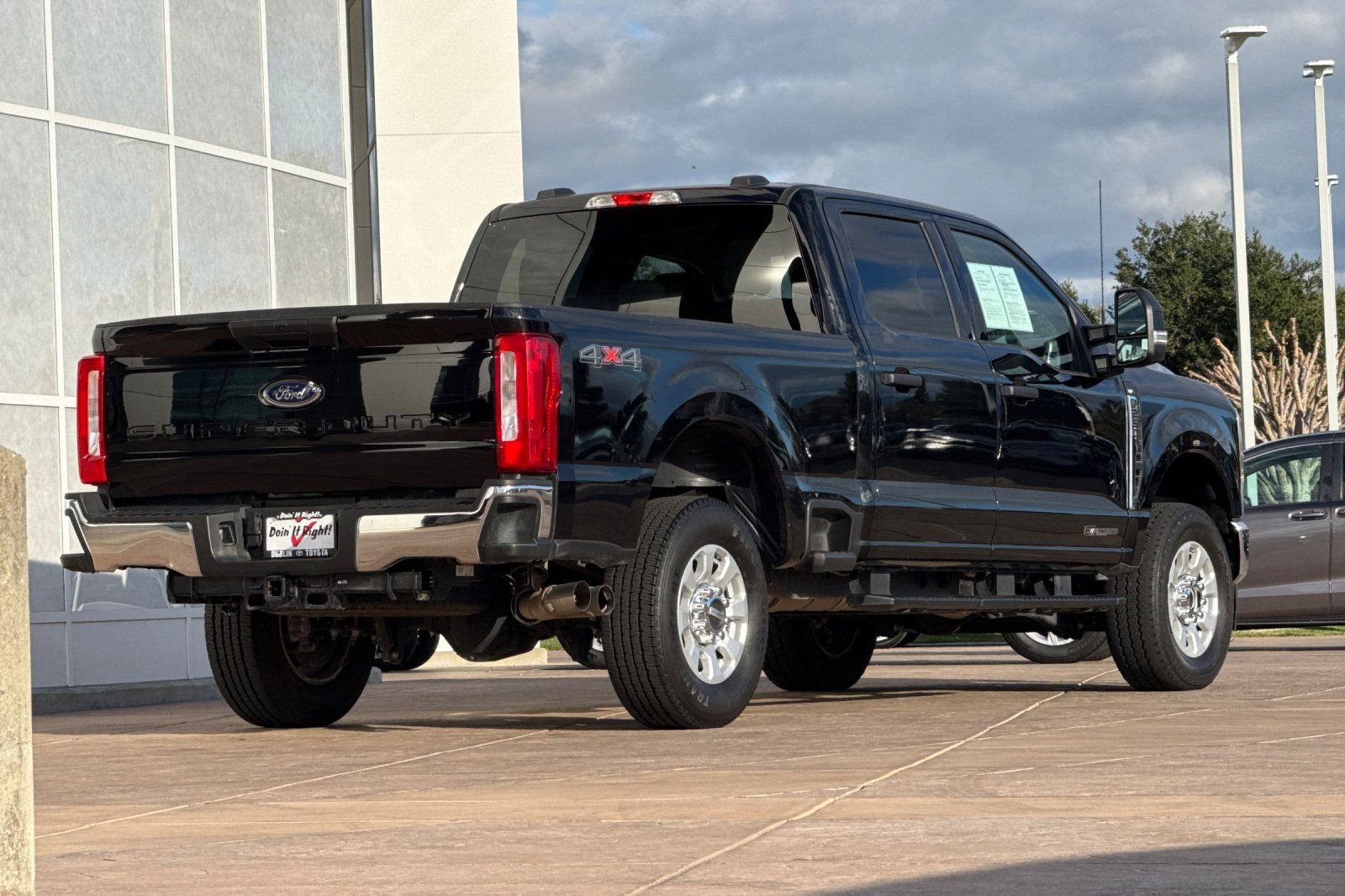 Used 2024 Ford F250 XLT image 4
