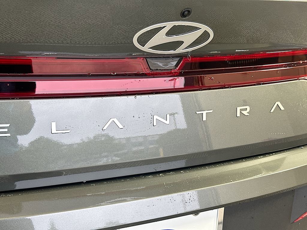 New 2026 Hyundai Elantra SE FWD image 20