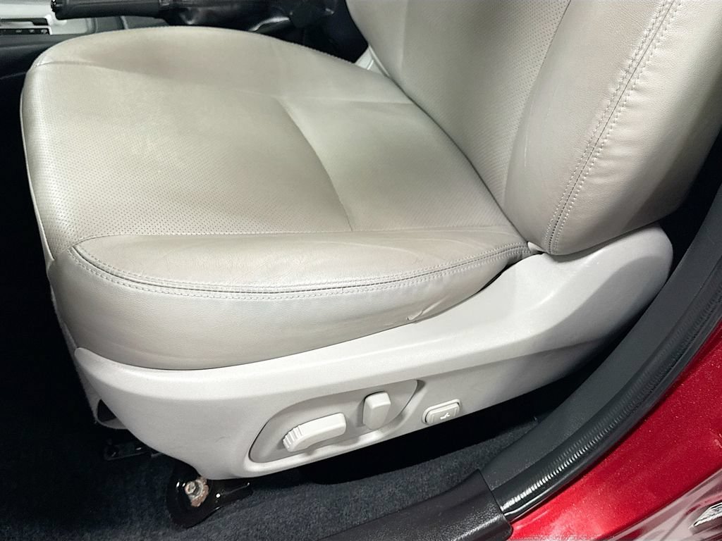 Used 2016 Subaru Forester 2.5i Limited w/ Popular Package #2 AWD/4WD image 16