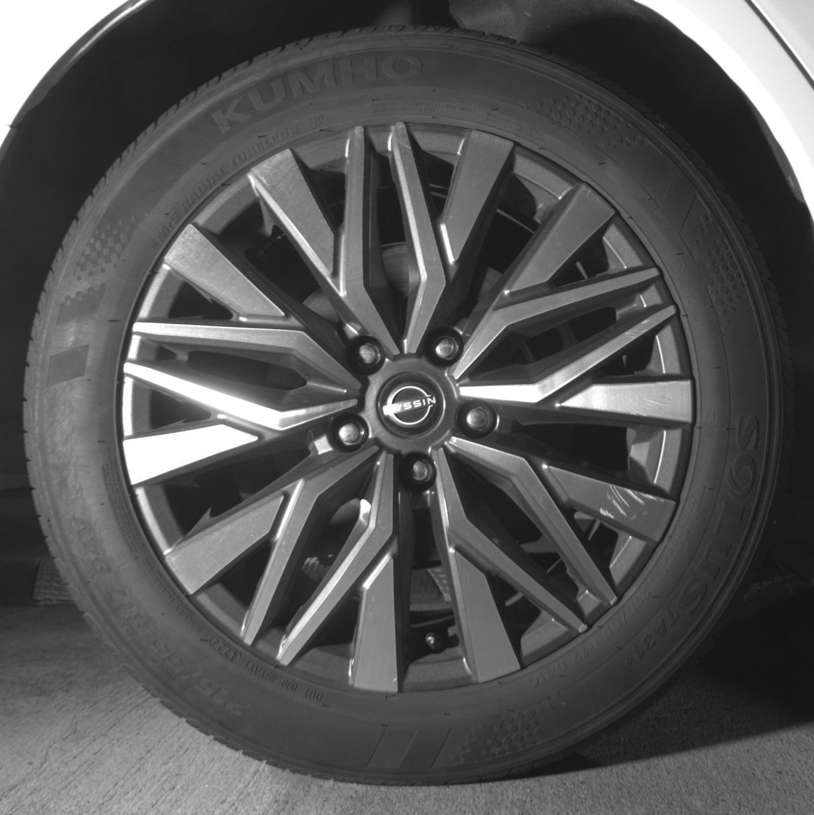 Used 2025 Nissan Altima 2.5 SV FWD image 18