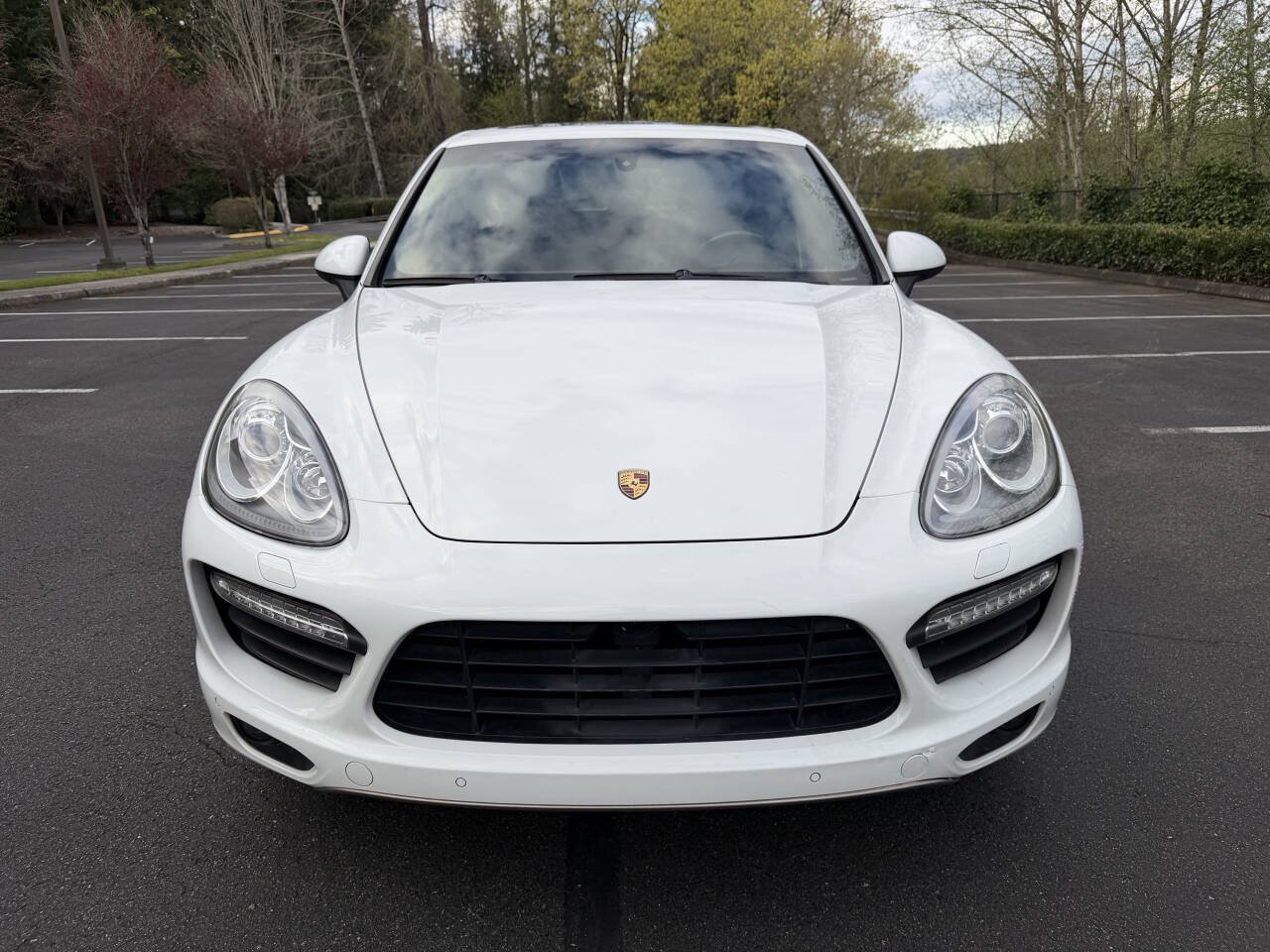 Used 2013 Porsche Cayenne Turbo AWD/4WD image 2