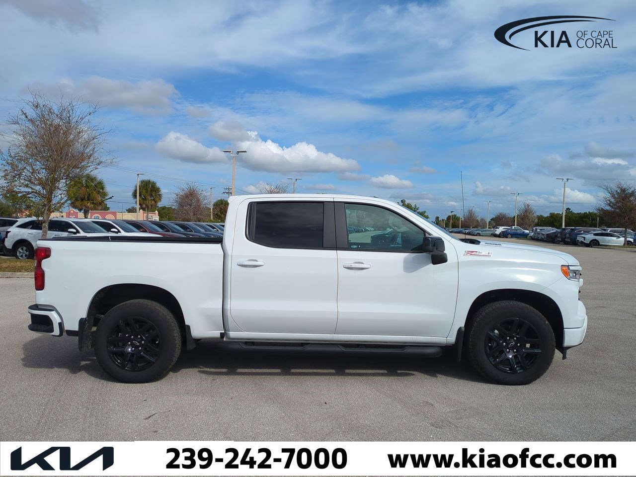 Used 2025 Chevrolet Silverado 1500 RST image 4