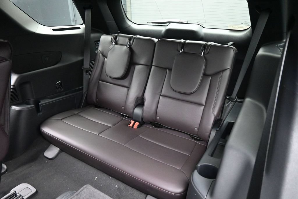 New 2026 Ford Explorer Platinum RWD image 20