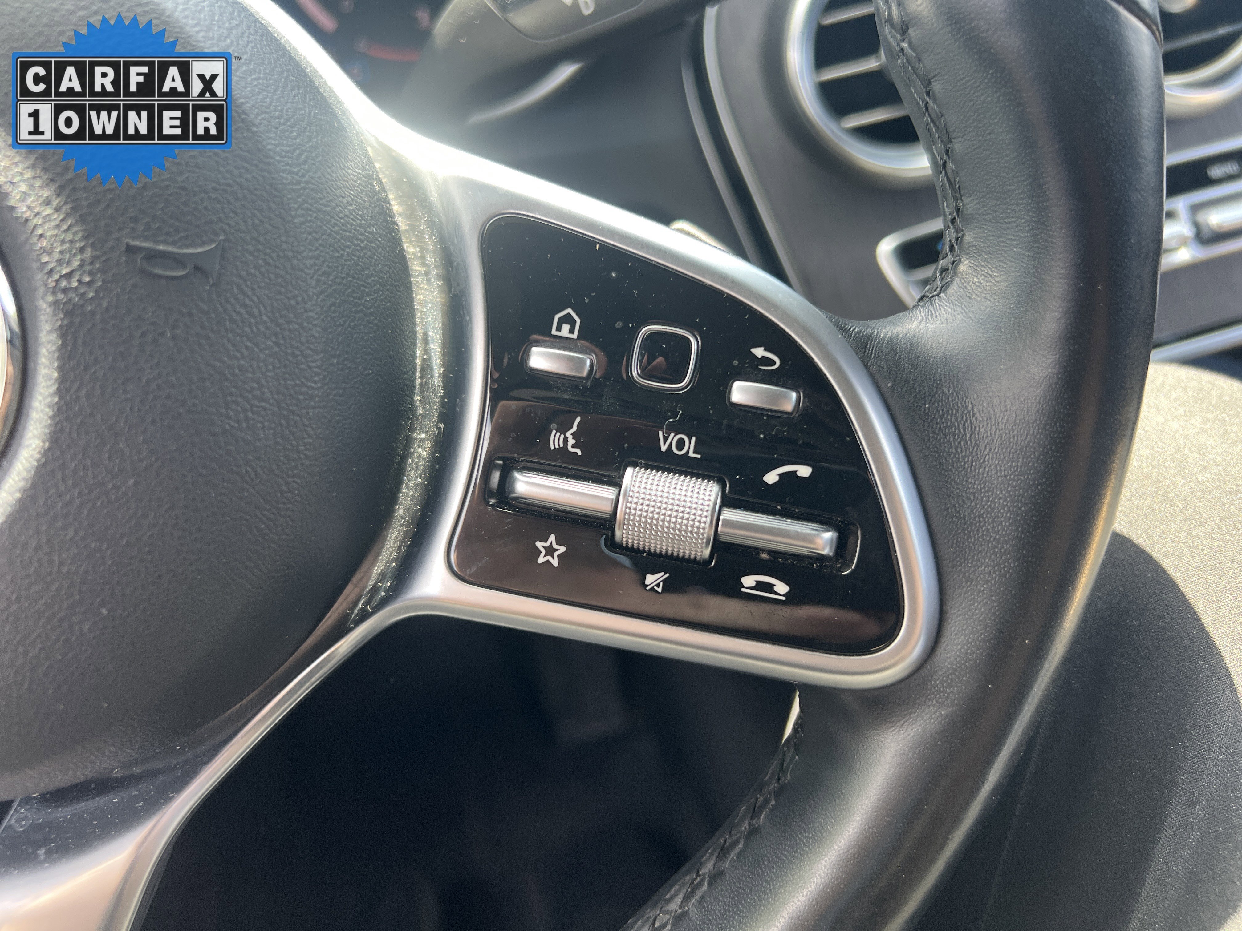 Used 2021 Mercedes-Benz GLC 300 4MATIC image 20