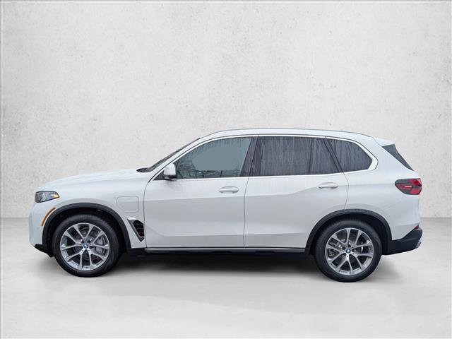 New 2026 BMW X5 xDrive50e image 9