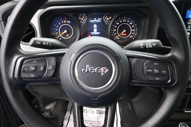 Used 2024 Jeep Gladiator Sport AWD/4WD image 13